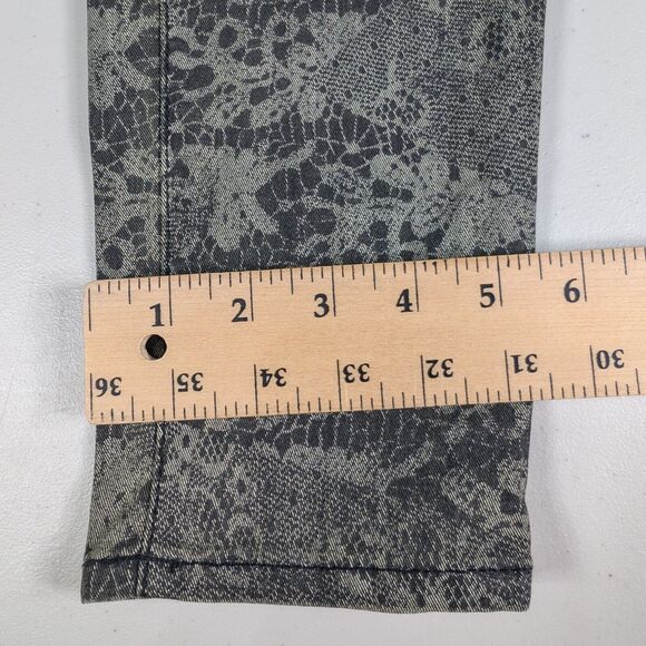 DKNY Jeggings Womens Size 4 Green Camo Style Patterned Jean Leggings - Picture 8 of 8